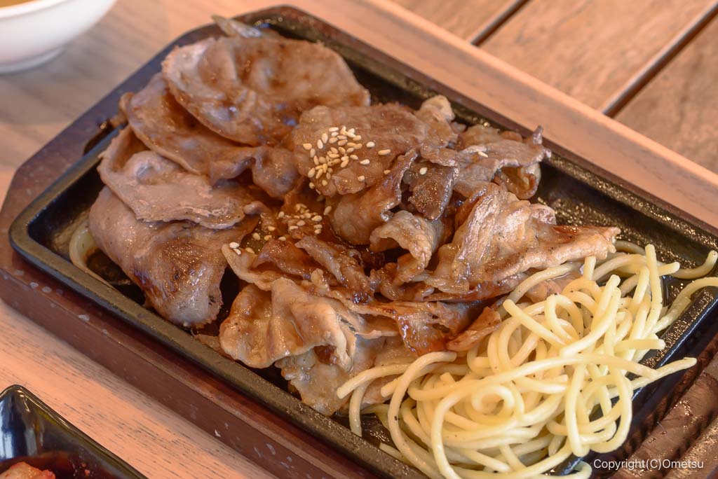 牛角焼肉食堂の、全部盛り定食