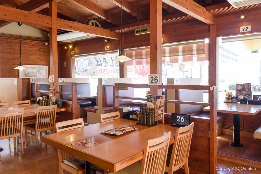 久兵衛屋 青梅新町店の店内