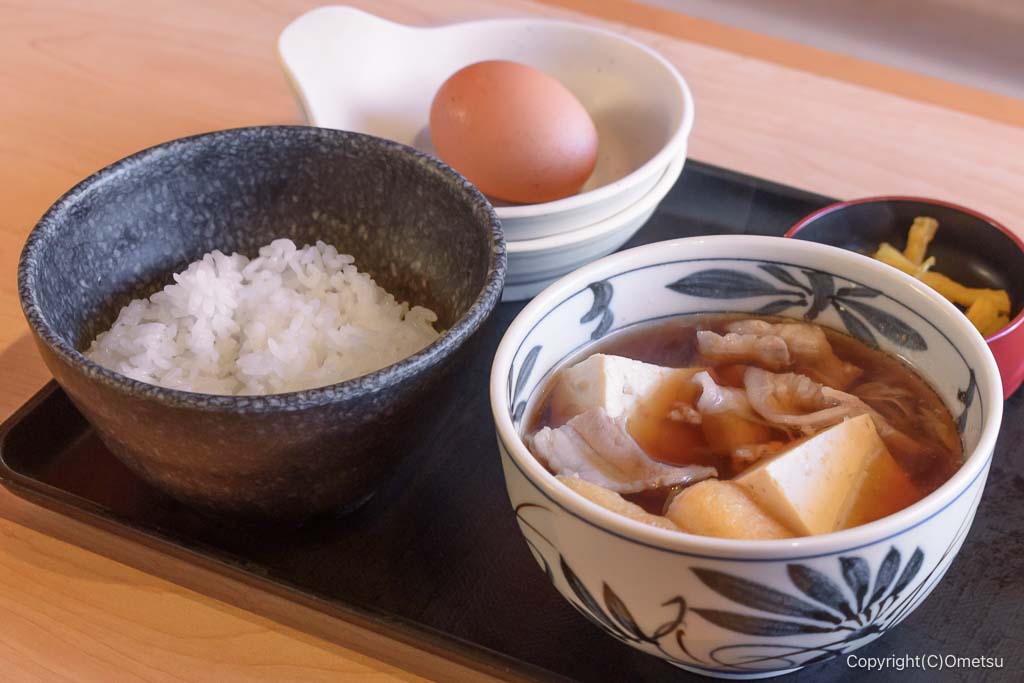 久兵衛屋 青梅新町店の、朝食・肉汁定食