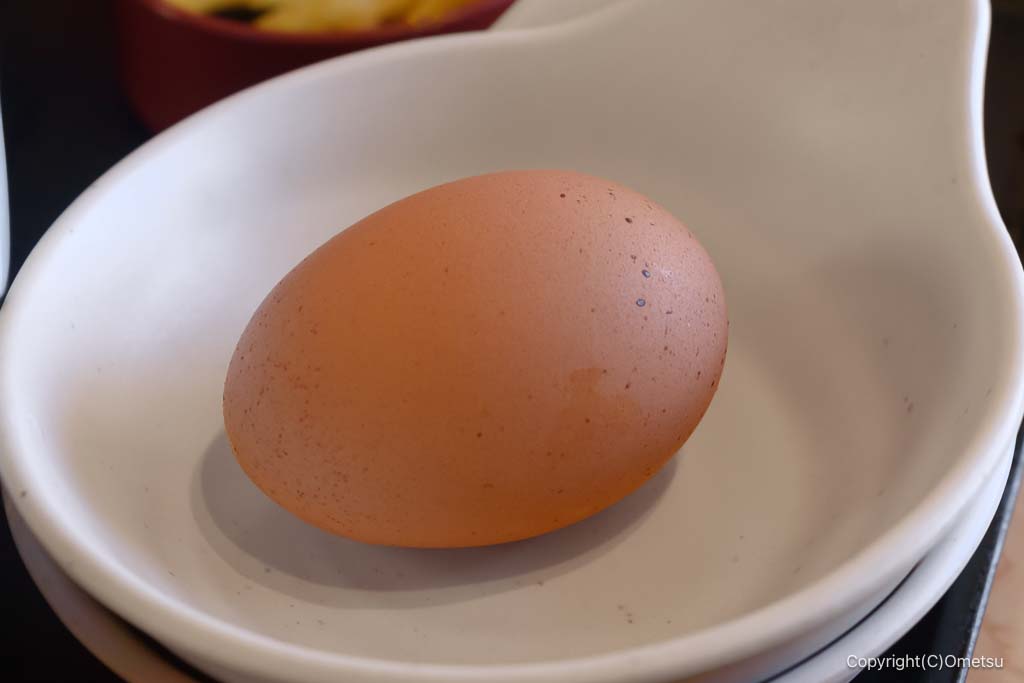 久兵衛屋 青梅新町店の、朝食・肉汁定食の卵