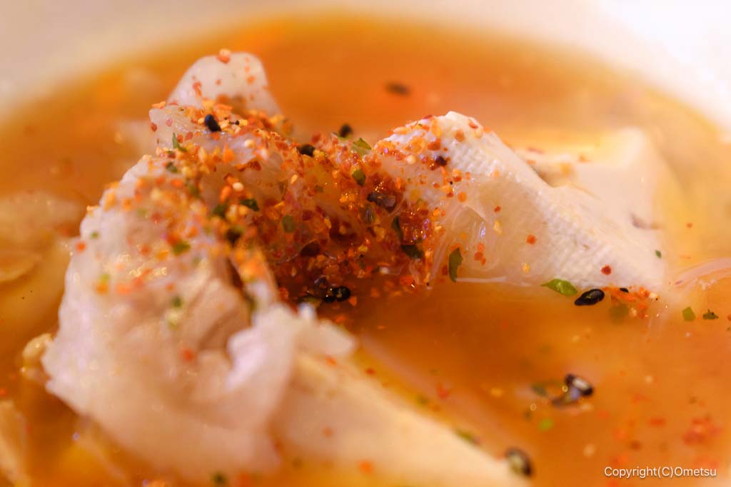 久兵衛屋 青梅新町店の、朝食・肉汁、七味唐辛子かけ