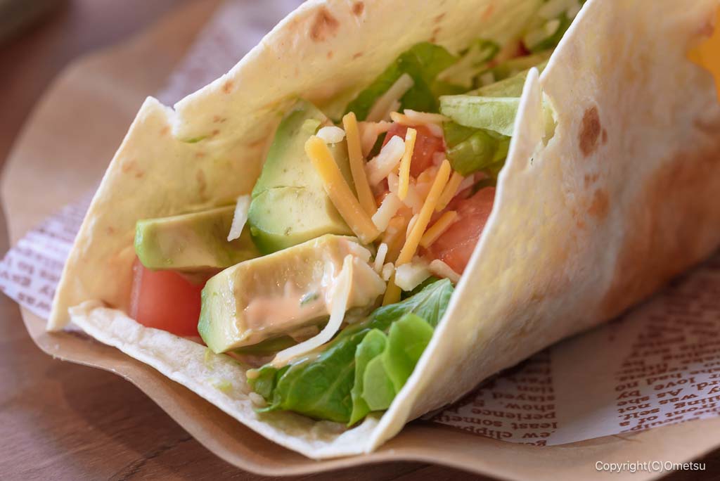 青梅市・梅郷の、ノコギリカフェのタコス