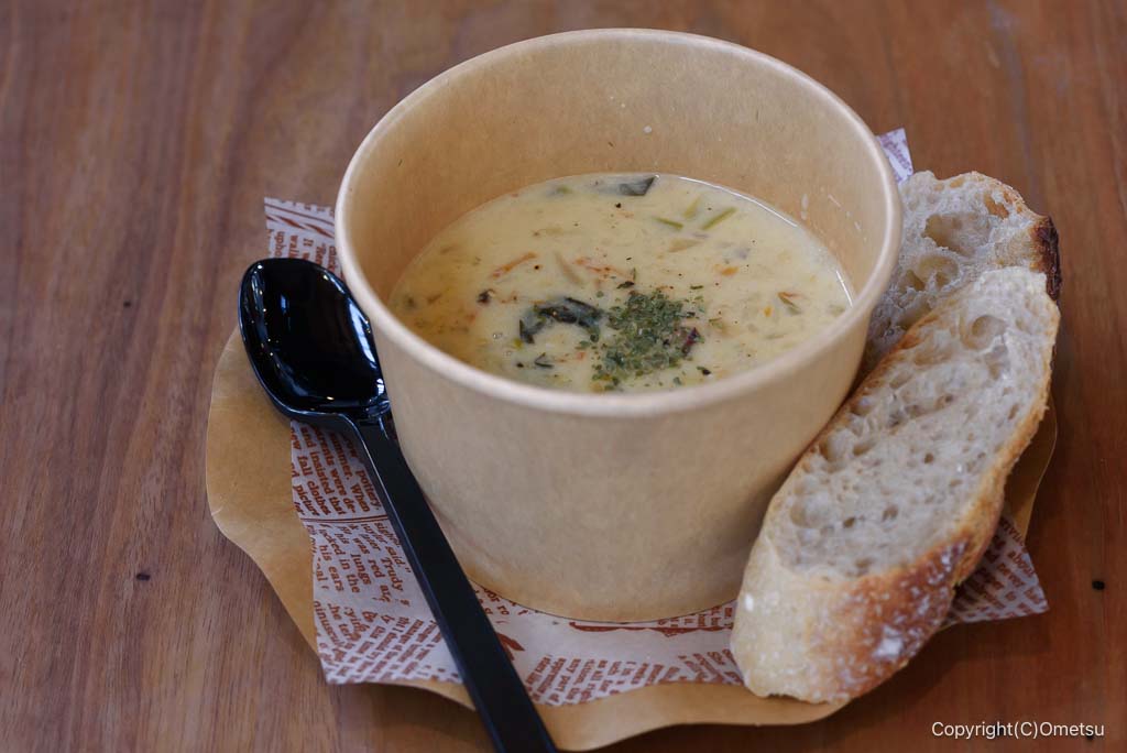 青梅市・梅郷の、ノコギリカフェのクラムチャウダー