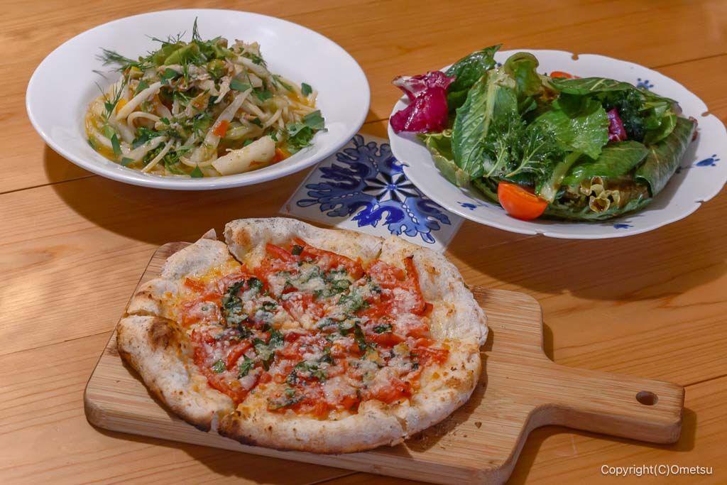 羽村の「カフェ バー アクアヴィータ」のランチセット