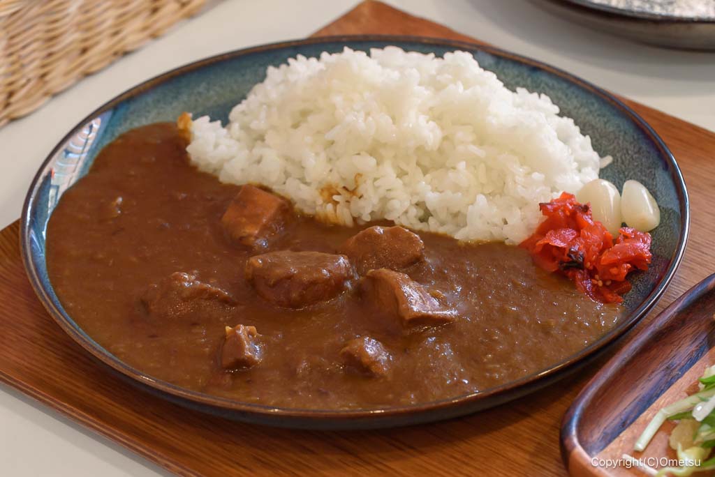 青梅のカレー店・クミンの、チキンカレー
