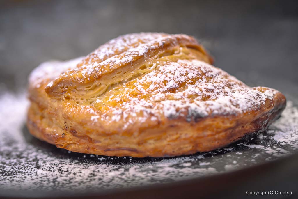 青梅のカレー店・クミンの、アップルパイ