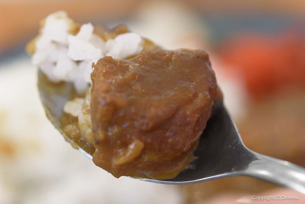 青梅のカレー店・クミンの、チキンカレー