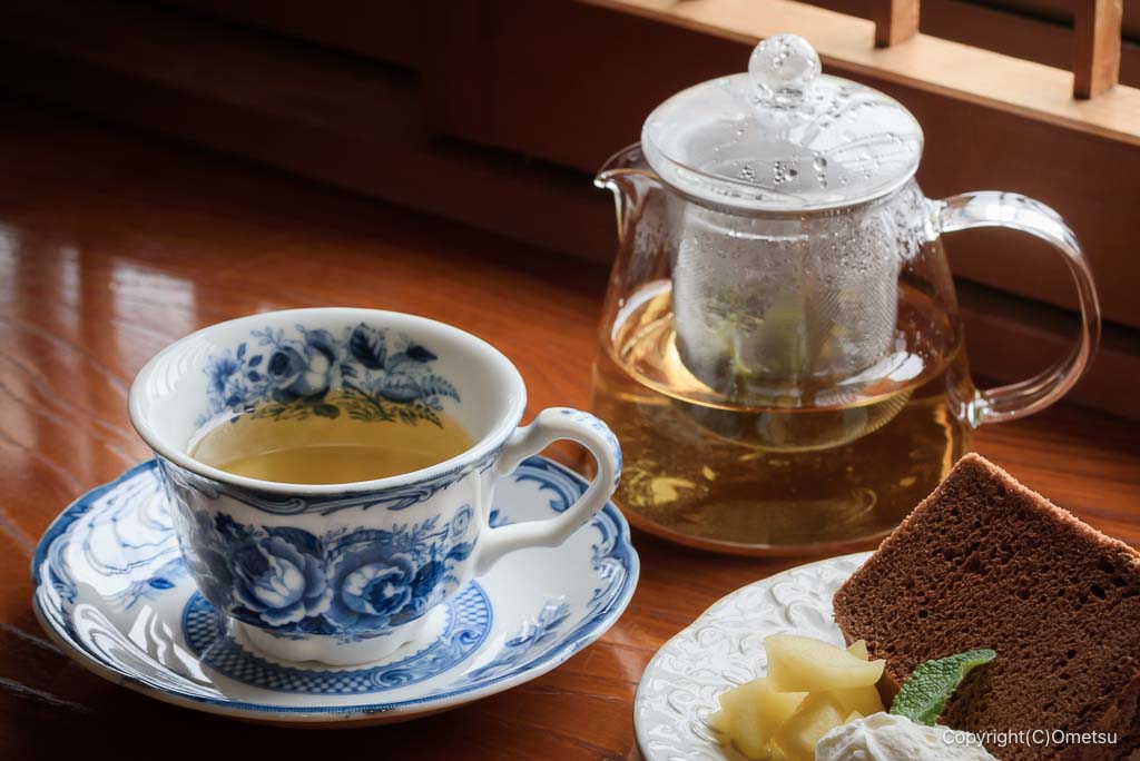 青梅 パングル・バーンの、ホーリーバジルティー