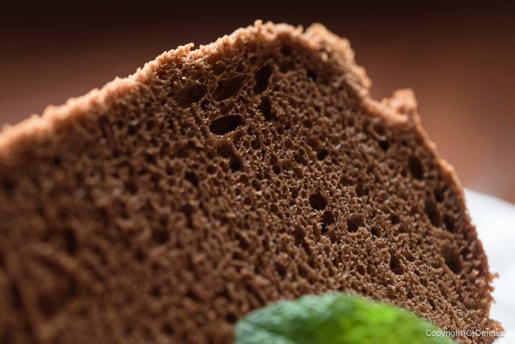 青梅 パングル・バーンの、シフォンケーキの生地