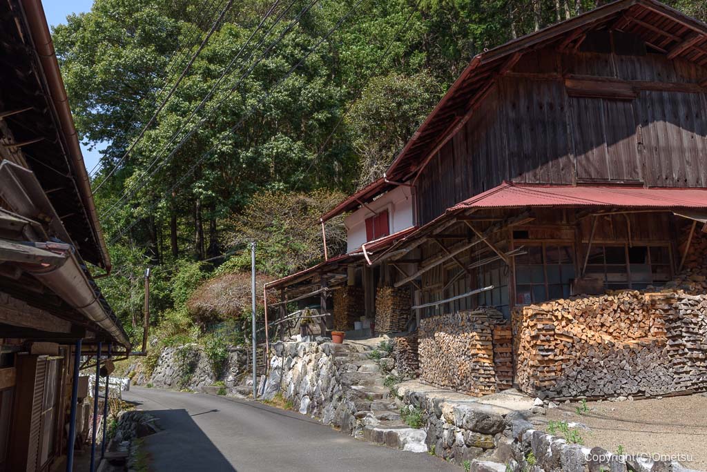 奥多摩・むかし道の民家