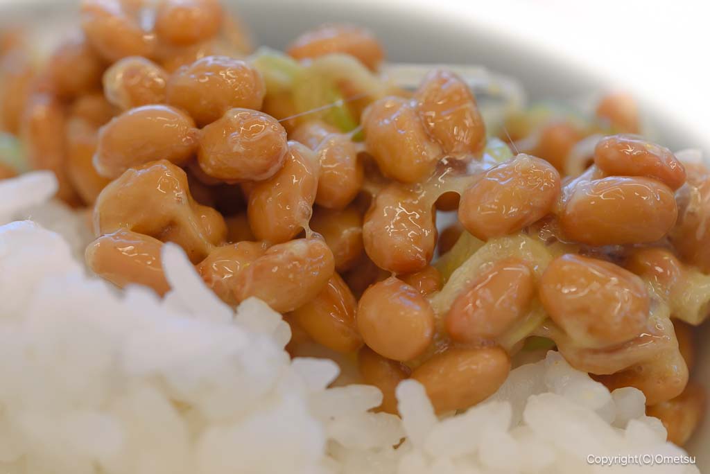 山田うどん食堂の、菅谷の納豆と、ご飯