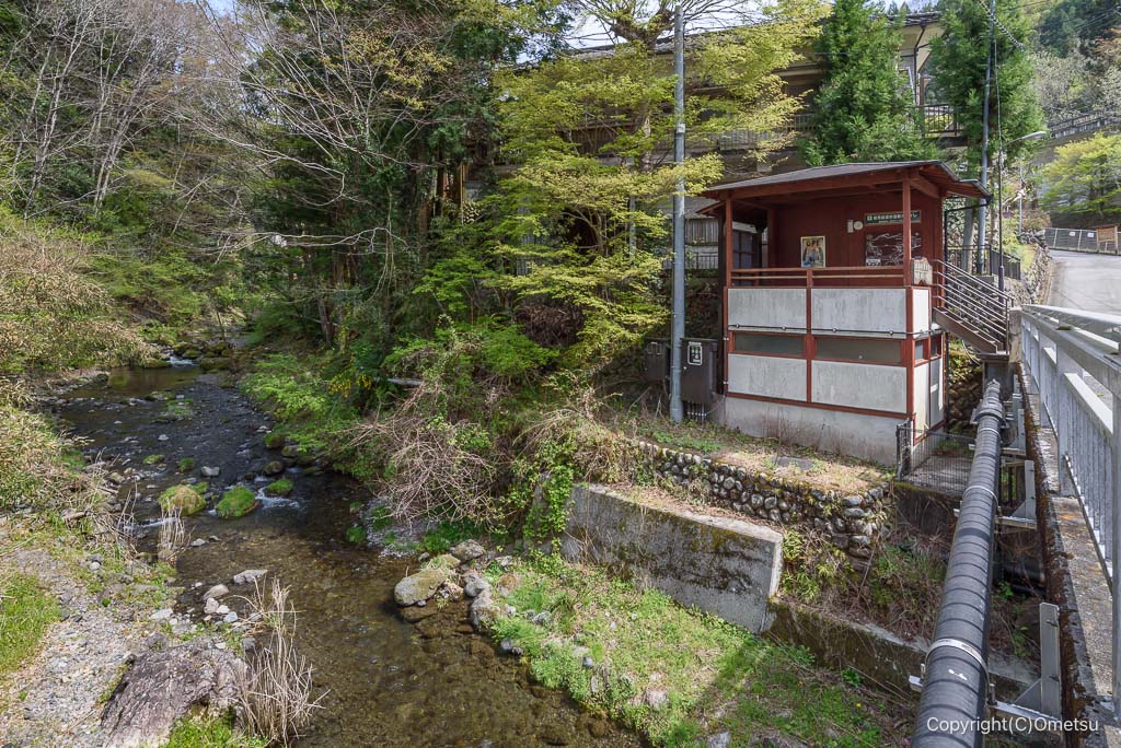 奥多摩・数馬峡遊歩道トイレ