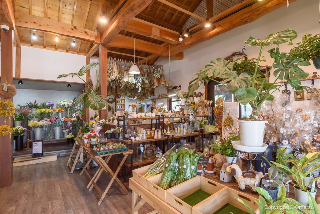 日の出町・ヒノサクの店内