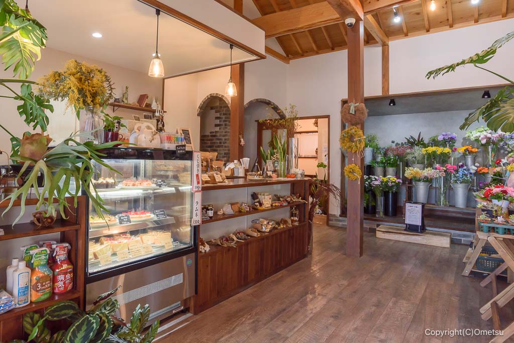 日の出町・ヒノサクのケーキ売り場