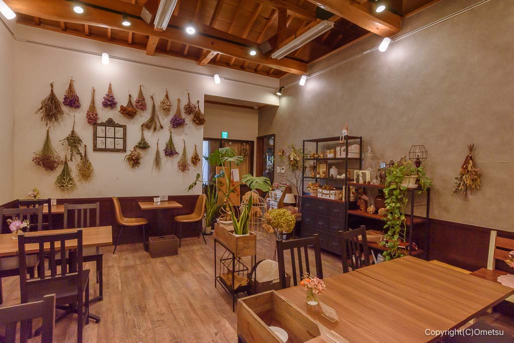 日の出町・ヒノサクの、カフェスペース