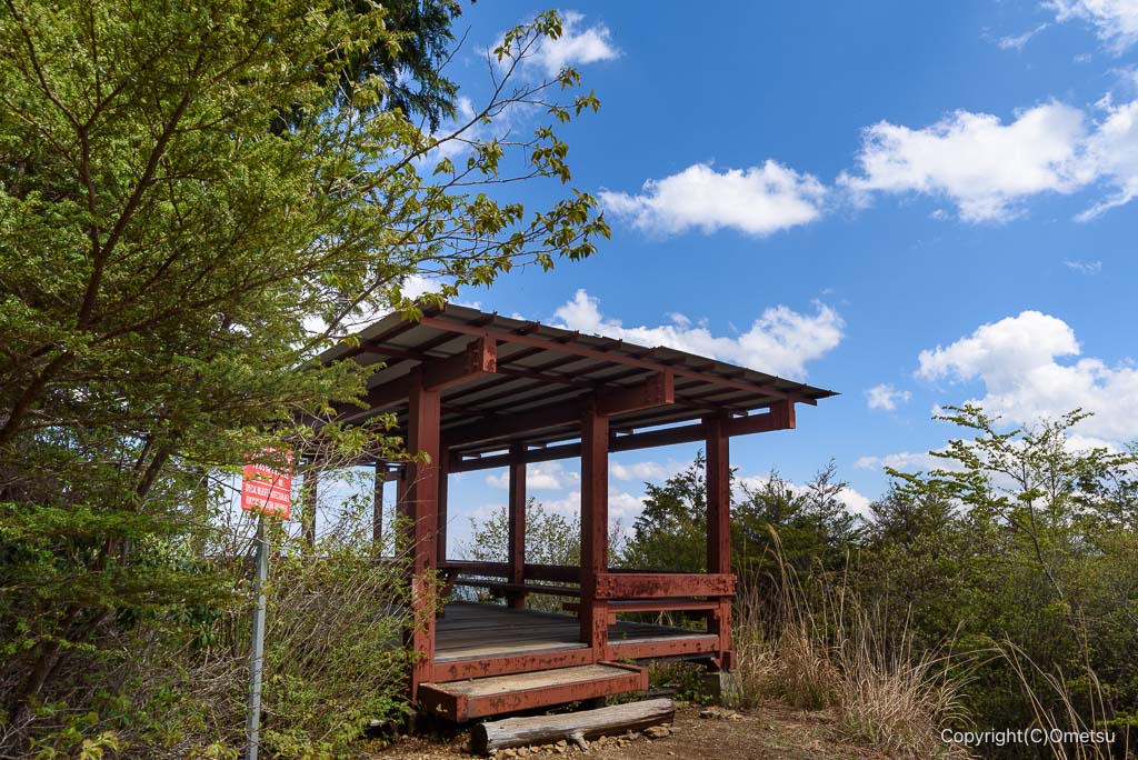 奥多摩・上高岩山の展望台