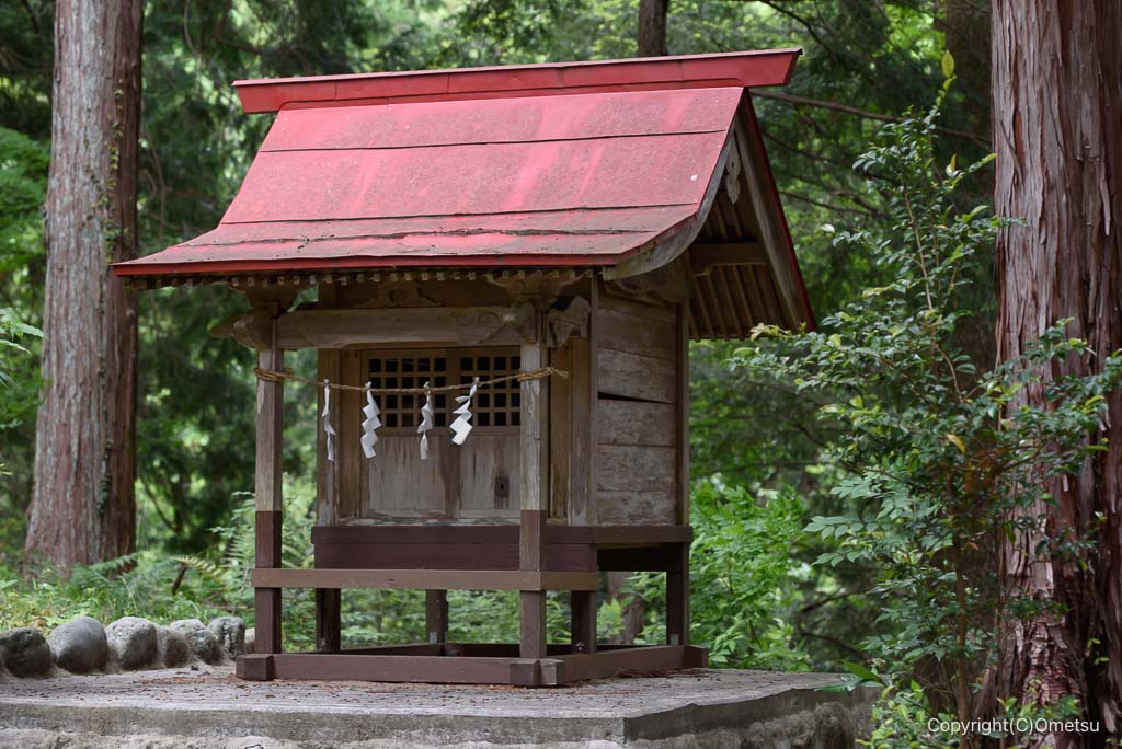 奥多摩・羽黒三田神社の境内社