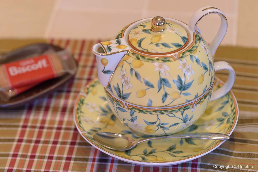 青梅・ぎゃらりー カフェ はこ哉の、黒糖生姜湯の、スタッキングポット