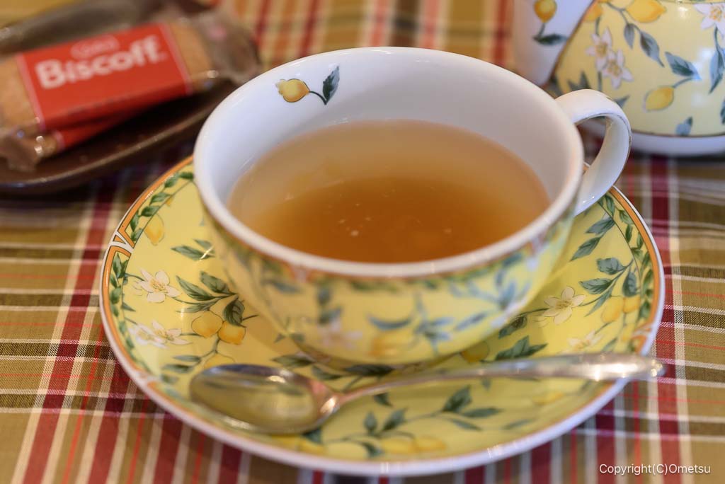 青梅・ぎゃらりー カフェ はこ哉の、黒糖生姜湯