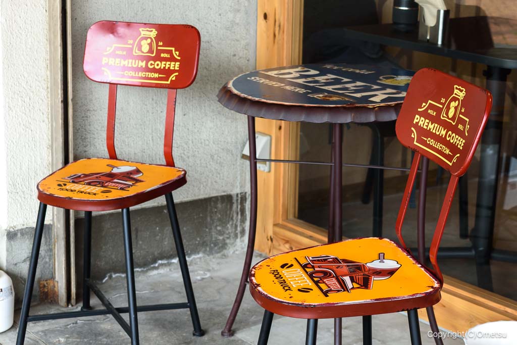 福生・田園よもやま食堂の野外テーブル