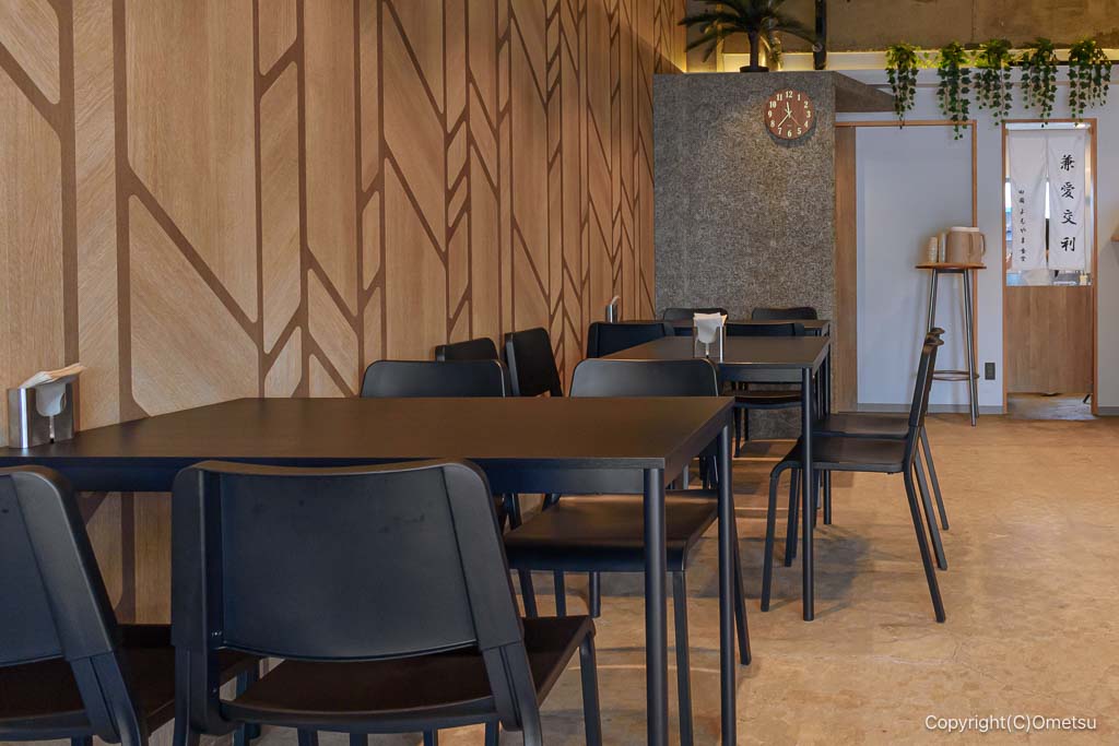 福生・田園よもやま食堂の店内