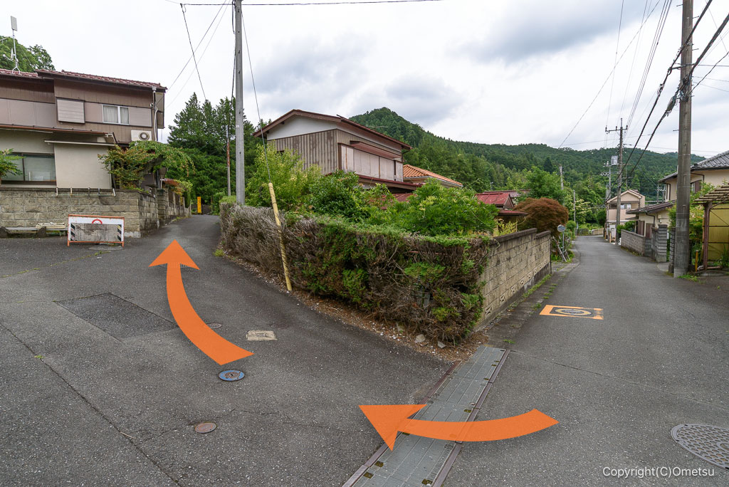 宮ノ平駅付近の、青梅丘陵ハイキングコース・アプローチ道