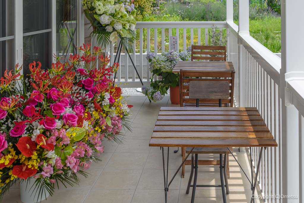 あきる野・FLORESの、デッキスペース