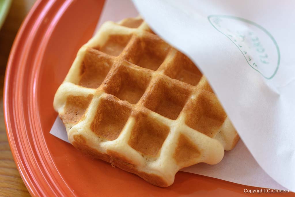 あきる野・FLORESの、プレーンワッフル
