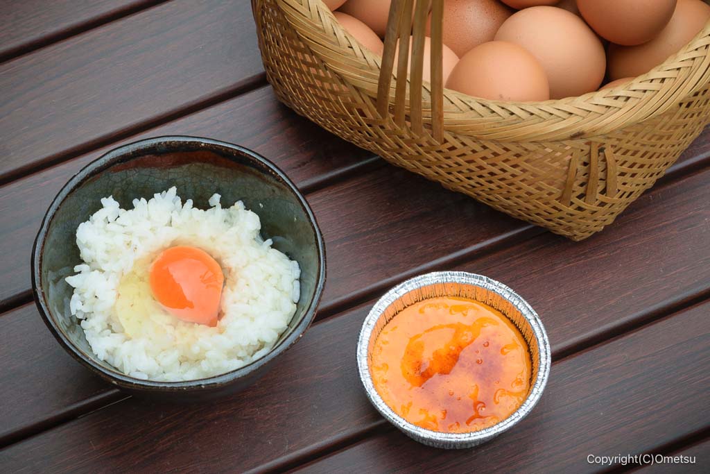 奥多摩・しろまる卵の、赤玉と、カタラーナ