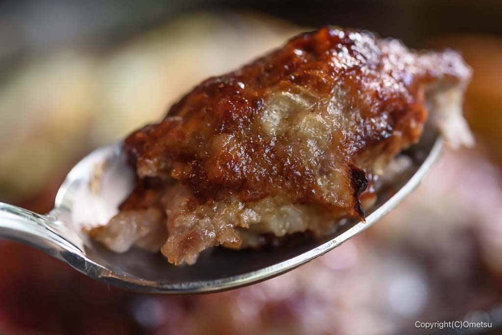 アースガーデンの、スプーンで食べる奥多摩ハンバーグ