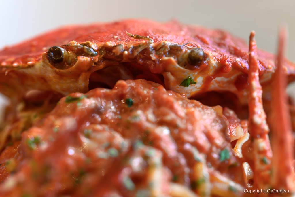 東青梅・イタリア亭Ricordoの、渡り蟹のトマトクリームパスタのカニ