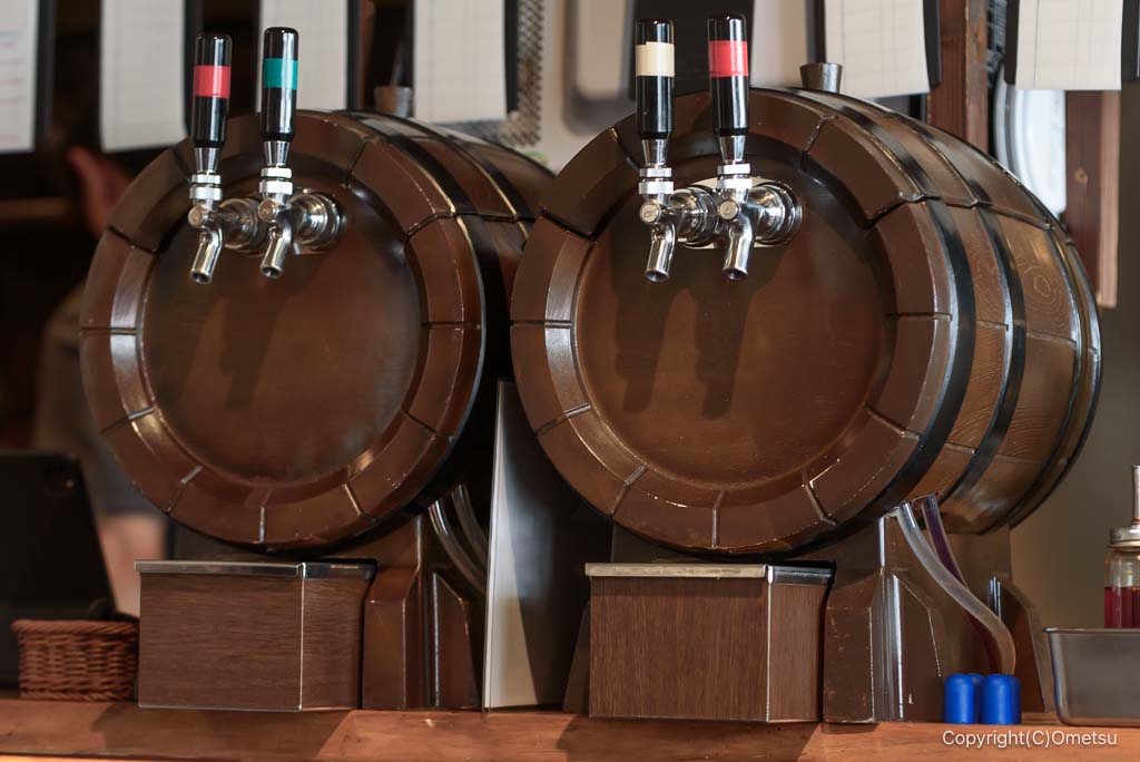 東青梅・イタリア亭Ricordoの、ワイン樽