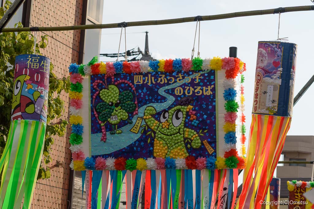 第75回福生七夕祭りの、竹飾り