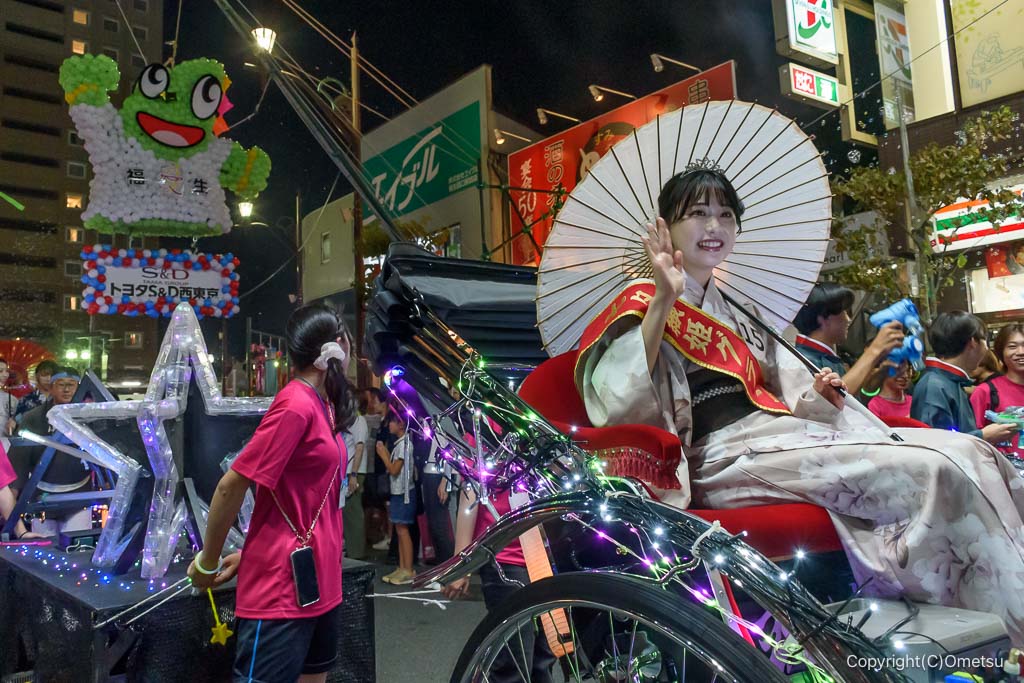 第75回福生七夕祭り「星のパレード」の、織姫グランプリ