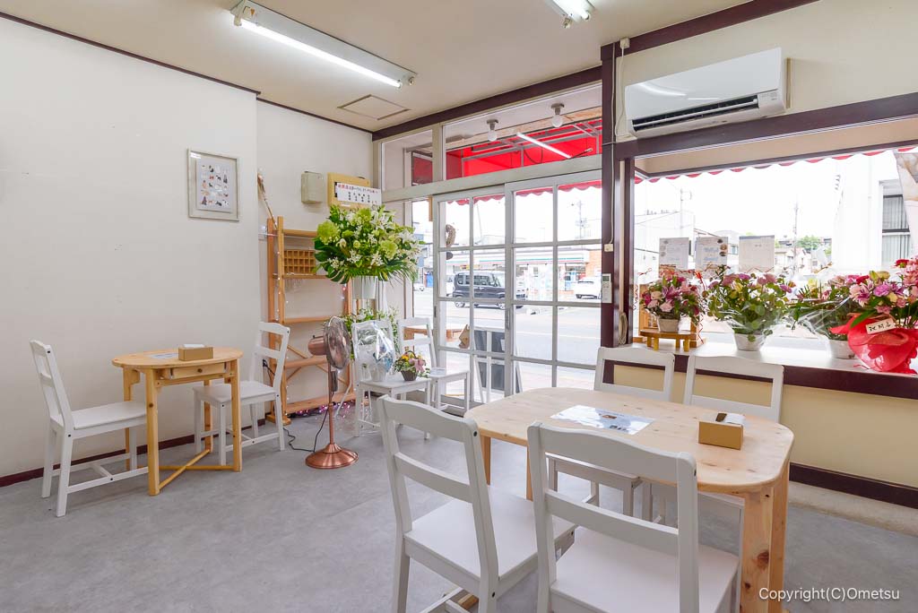 青梅市・Toful Bagel cafeの店内