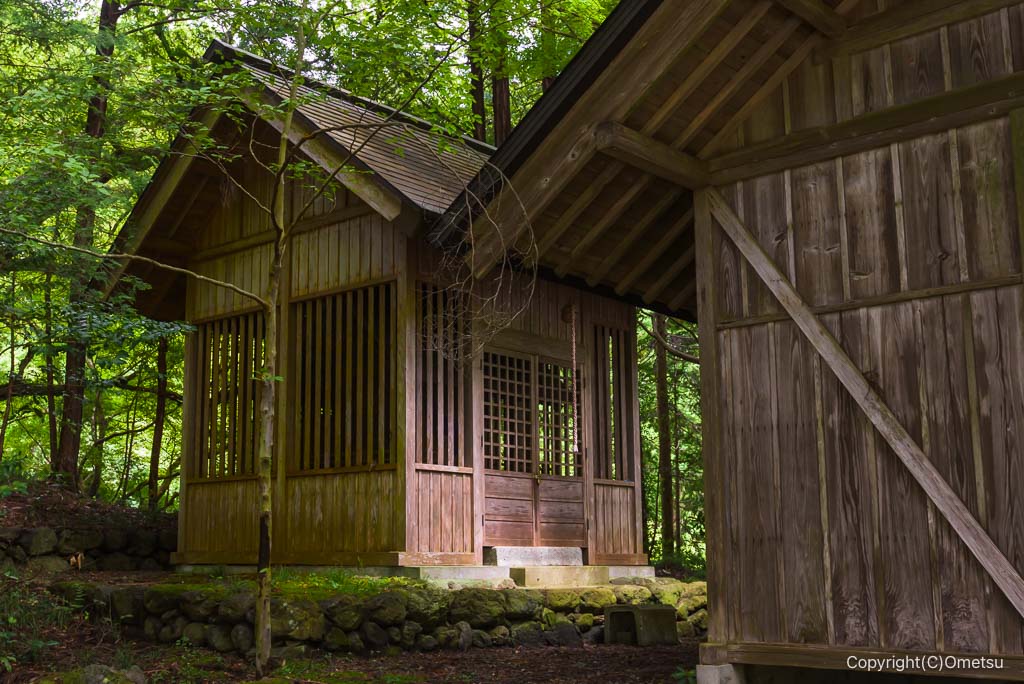 あきる野市・穴澤天神社、本殿