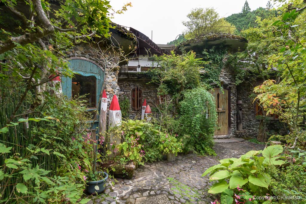 あきる野市・深沢小さな美術館