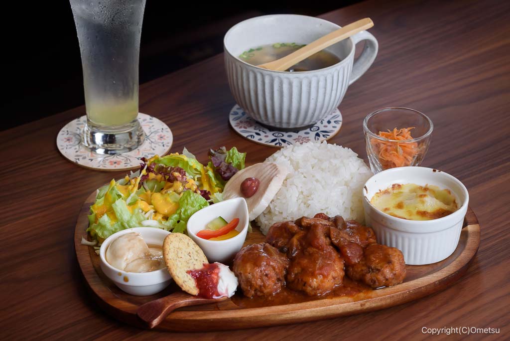 青梅市・新町の、糀cafe itoyaのワンプレートランチ