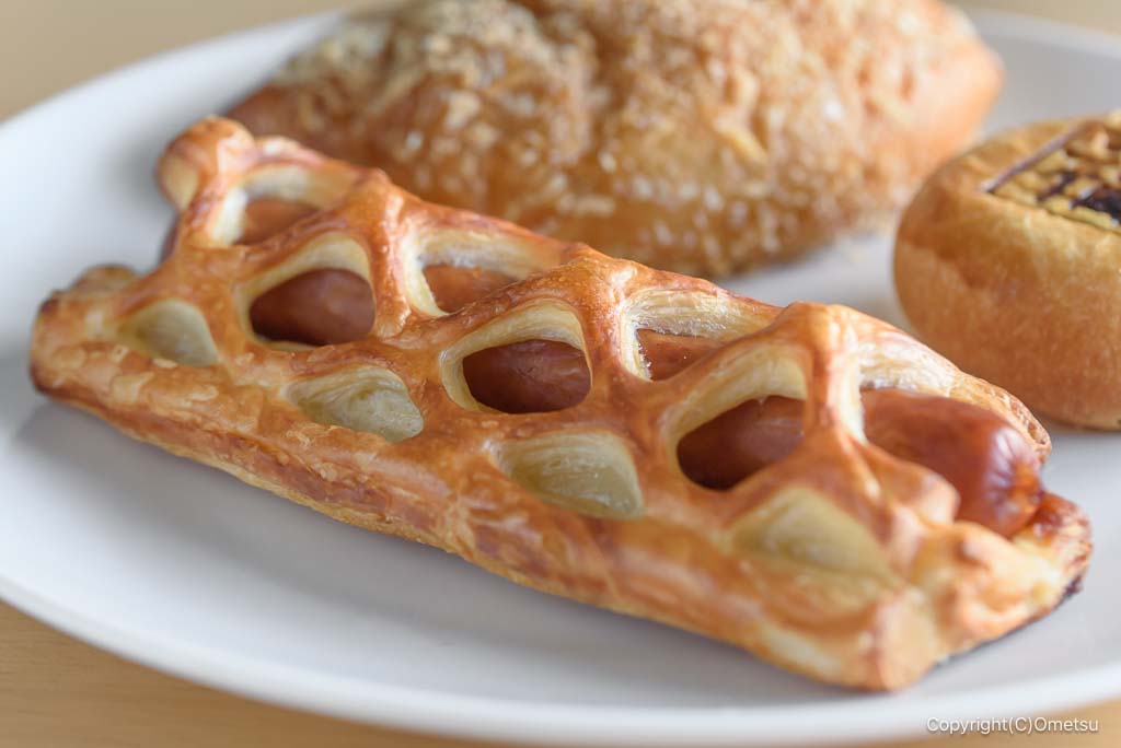 福生・Bakery Fukuの、あらびきフランクディニッシュ