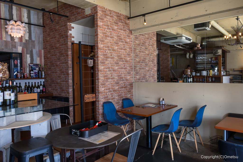 羽村のイタリアン、LeBettola1965の店内