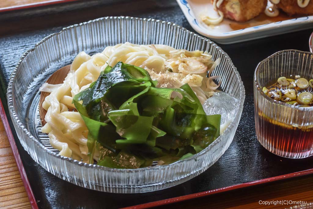 あきる野市・お休み処 松葉の、うどん