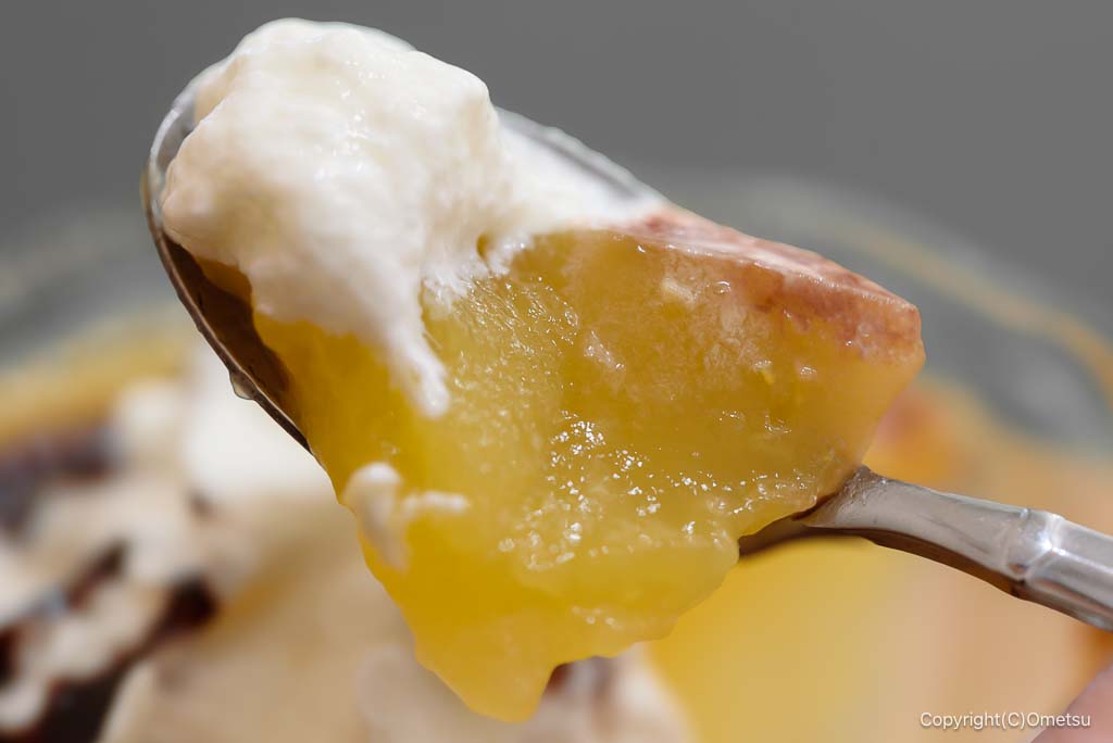 東京都・日の出町・おはなcafe211の、オランジュゼリーとクリーム