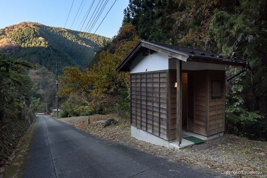 檜原村・千足の公衆トイレ