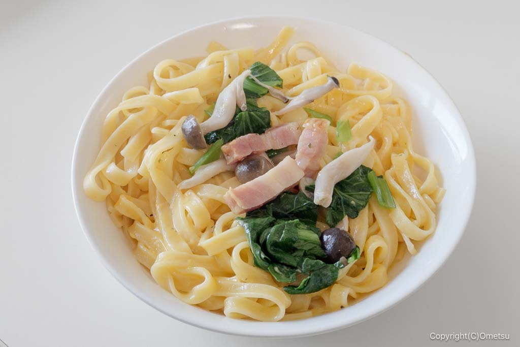 トライアルの、冷凍カルボナーラ