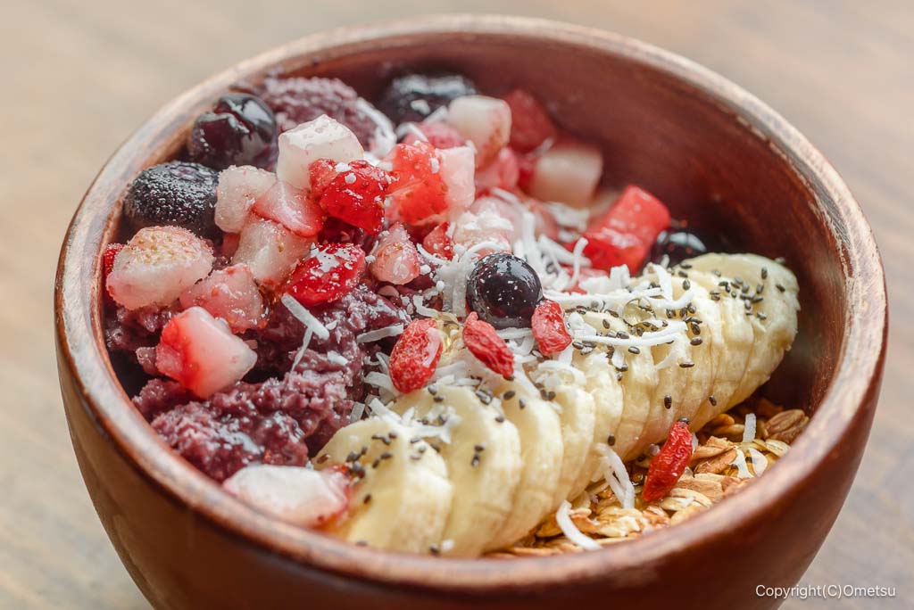 福生・ブルーオーシャンズ プレートの、アサイーボウル