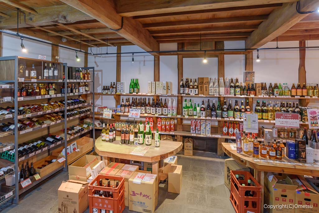 飯能・畑の蔵の酒売り場