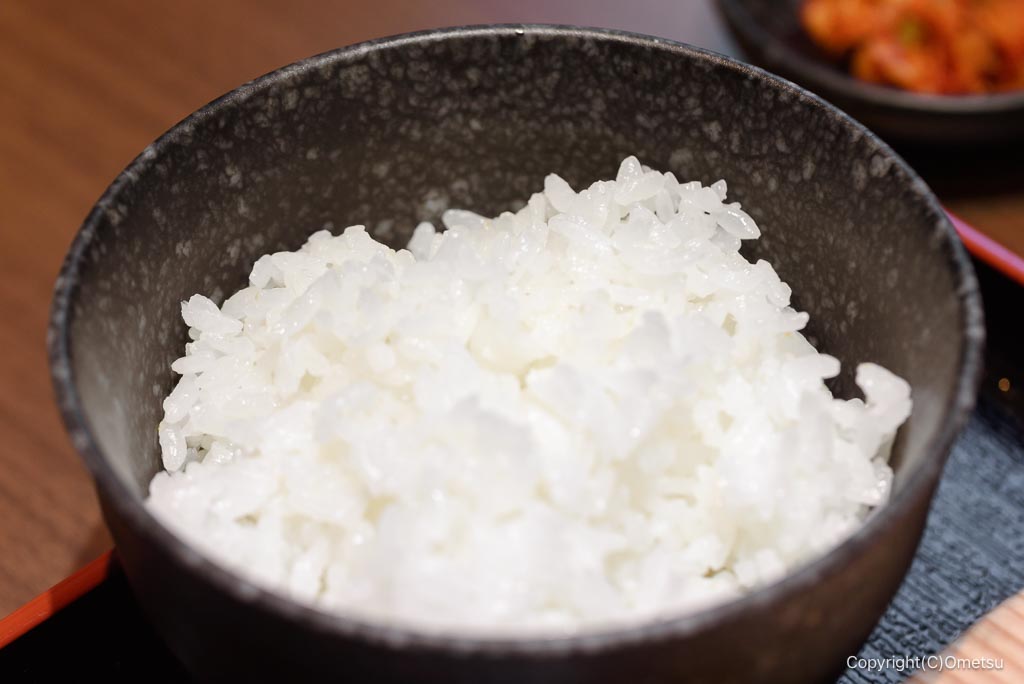 感動の肉と米 武蔵村山店の、ご飯