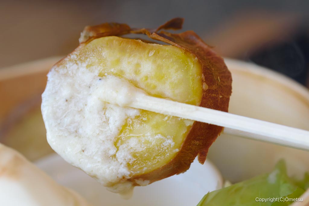 青梅市「まゆみの森カフェ」の、せいろ蒸しのチーズフォンデュとサツマイモ