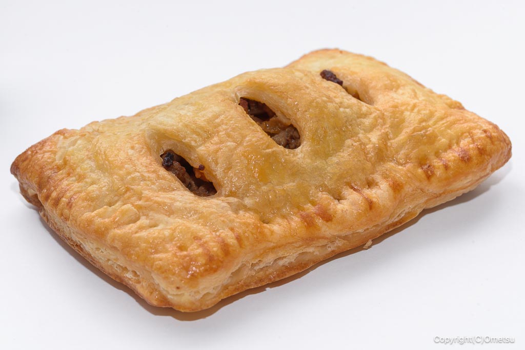 「純生食パン工房 HARE/PAN 青梅店」の、ミートパイ