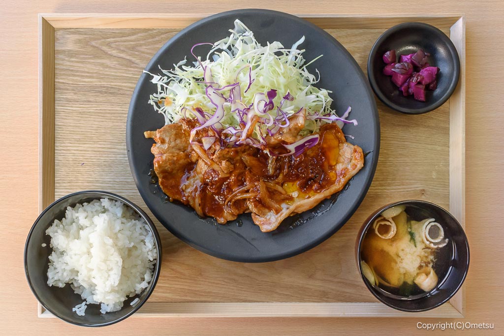 「フレッシュランド西多摩 よつ葉の湯」の、TOKYO-X生姜焼き御膳